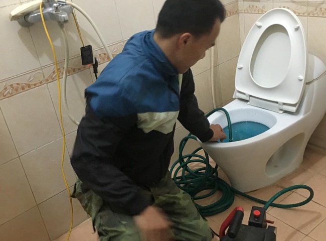 Th&ocirc;ng bồn cầu huyện Cần Giờ Long Nhật c&oacute; đủ uy t&iacute;n v&agrave; chuy&ecirc;n m&ocirc;n?
